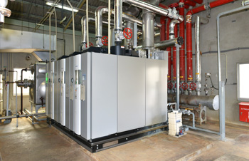 天然ガス焚き高効率貫流ボイラ(2.5t/h×3基)