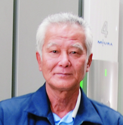 生産部 部長 照屋 寛守さま(平成28年当時)