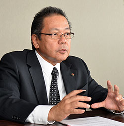 事務長 眞玉橋 顕一