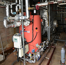 天然ガスボイラー(465kW×2台)
