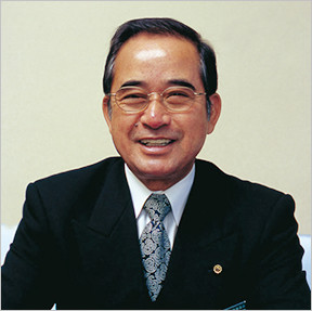恩納村教育委員会 教育長 西銘 宜寿さま