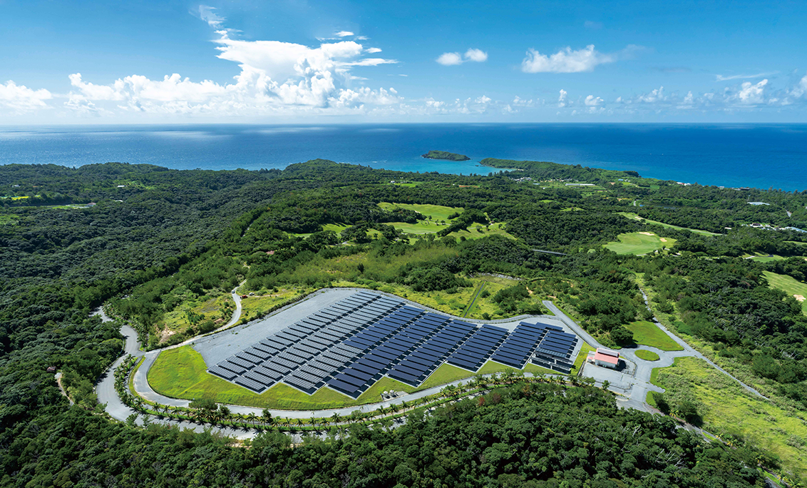 名護市の太陽光発電設備