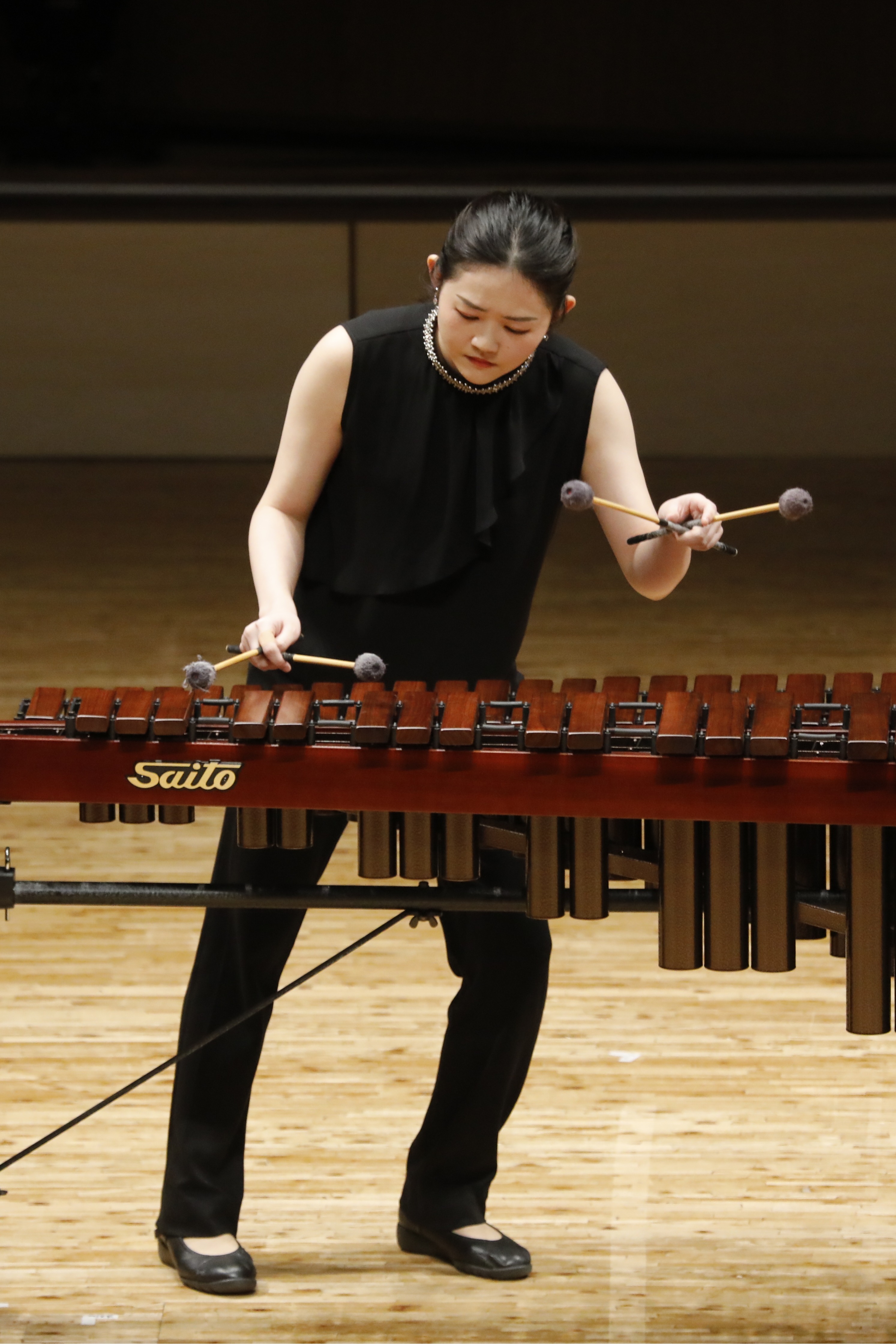 写真　尾崎 夏子(マリンバ)