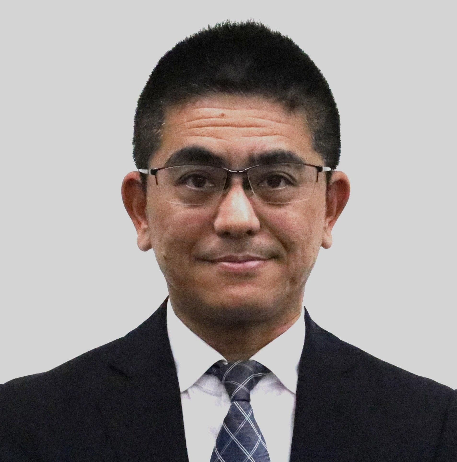 吉田 央 審査委員