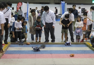 写真 ロボットコーナー(中学・高校・高等専門学校)