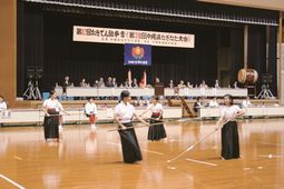 写真　おきでん旗争奪なぎなた大会